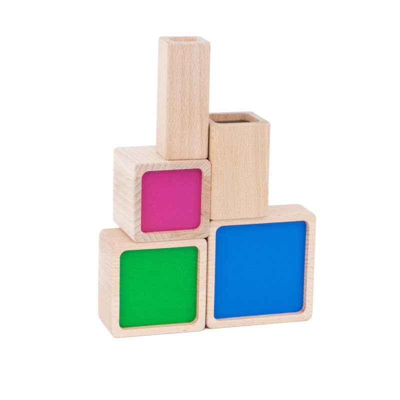 Sensorik Stapelwürfel von Bajo – Holzwürfel mit Erbsenfüllung, Nohna