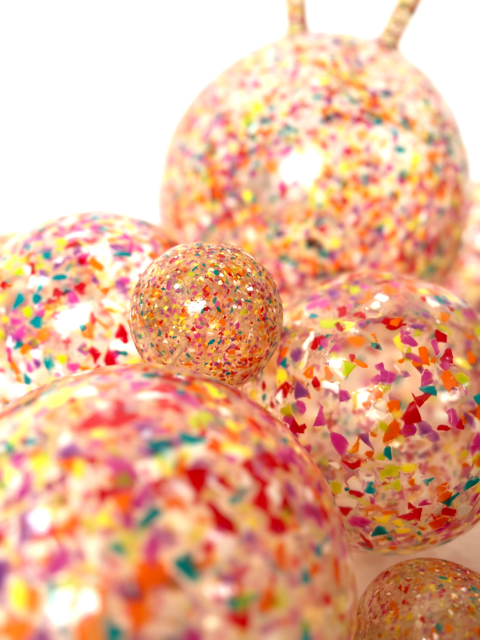 Konfettiball Multicolor von Ratatam – mehrere Größen -  Nohna