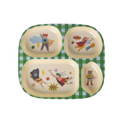 Kinder Teller Hero Print in Grün von RICE by RICE – 4 Fächer, Nohna