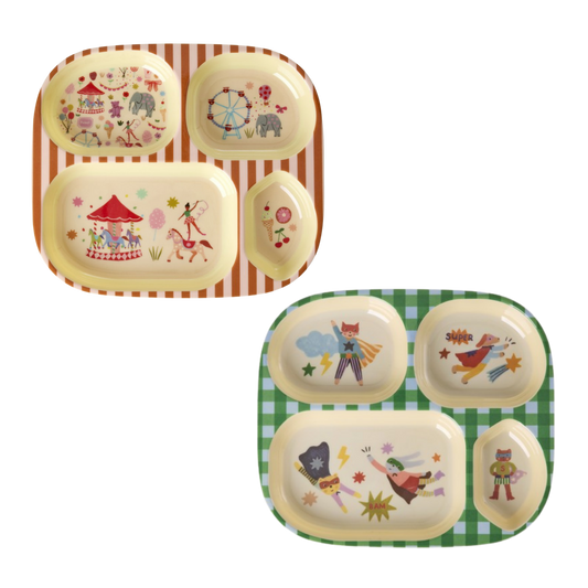 Kinder Teller Hero Print in Grün & Fun Fair Print in Pink von RICE by RICE – 4 Fächer, Nohna