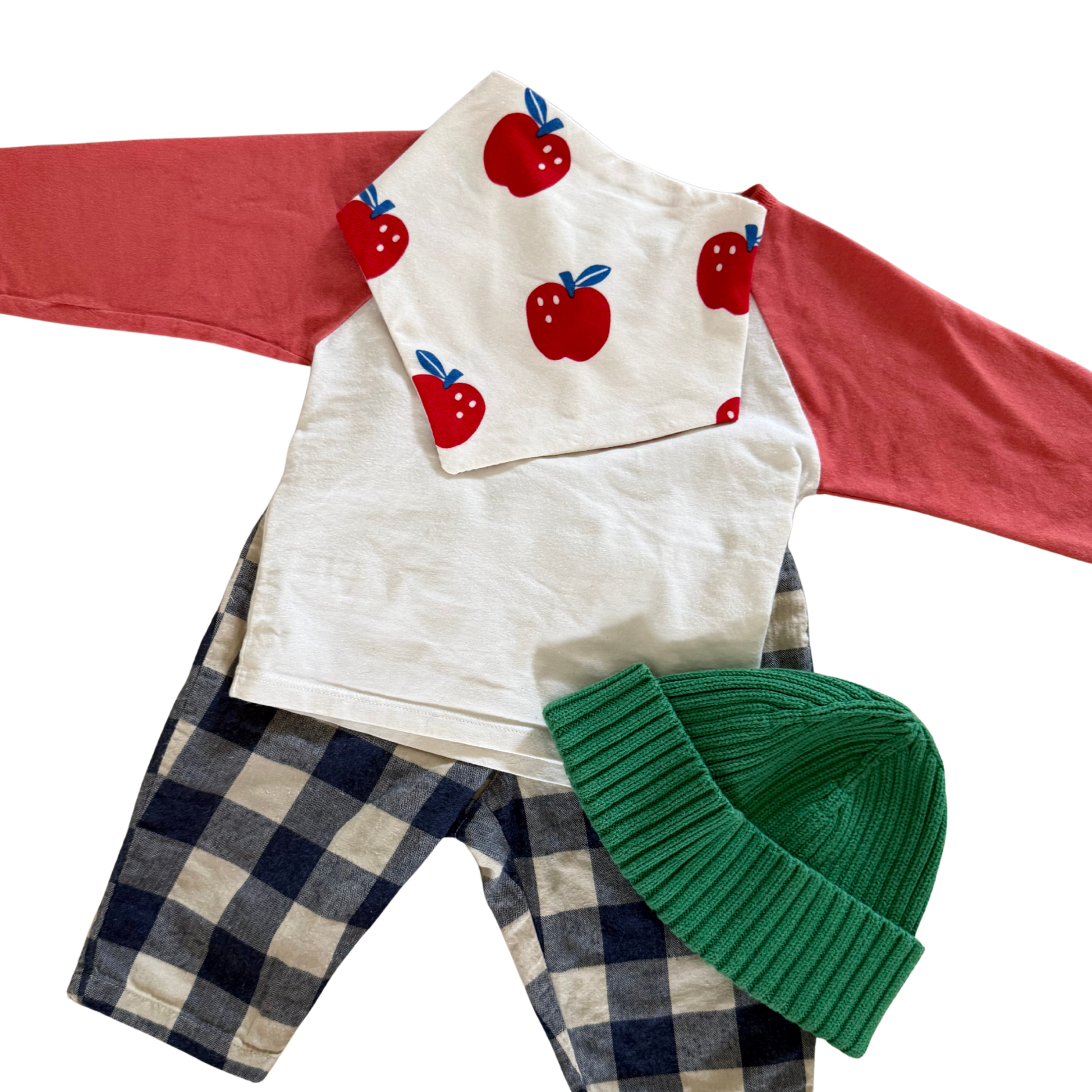 Selbstgenähtes Halstuch mit Äpfel Beispieloutfit von Nohna