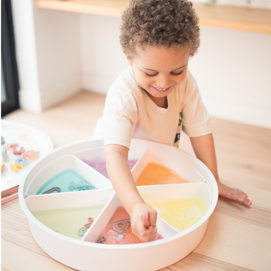 Sensorik Spielwanne PlayTRAY als Matschtisch-Ersatz für Kinder ab 6 Monaten – Nohna