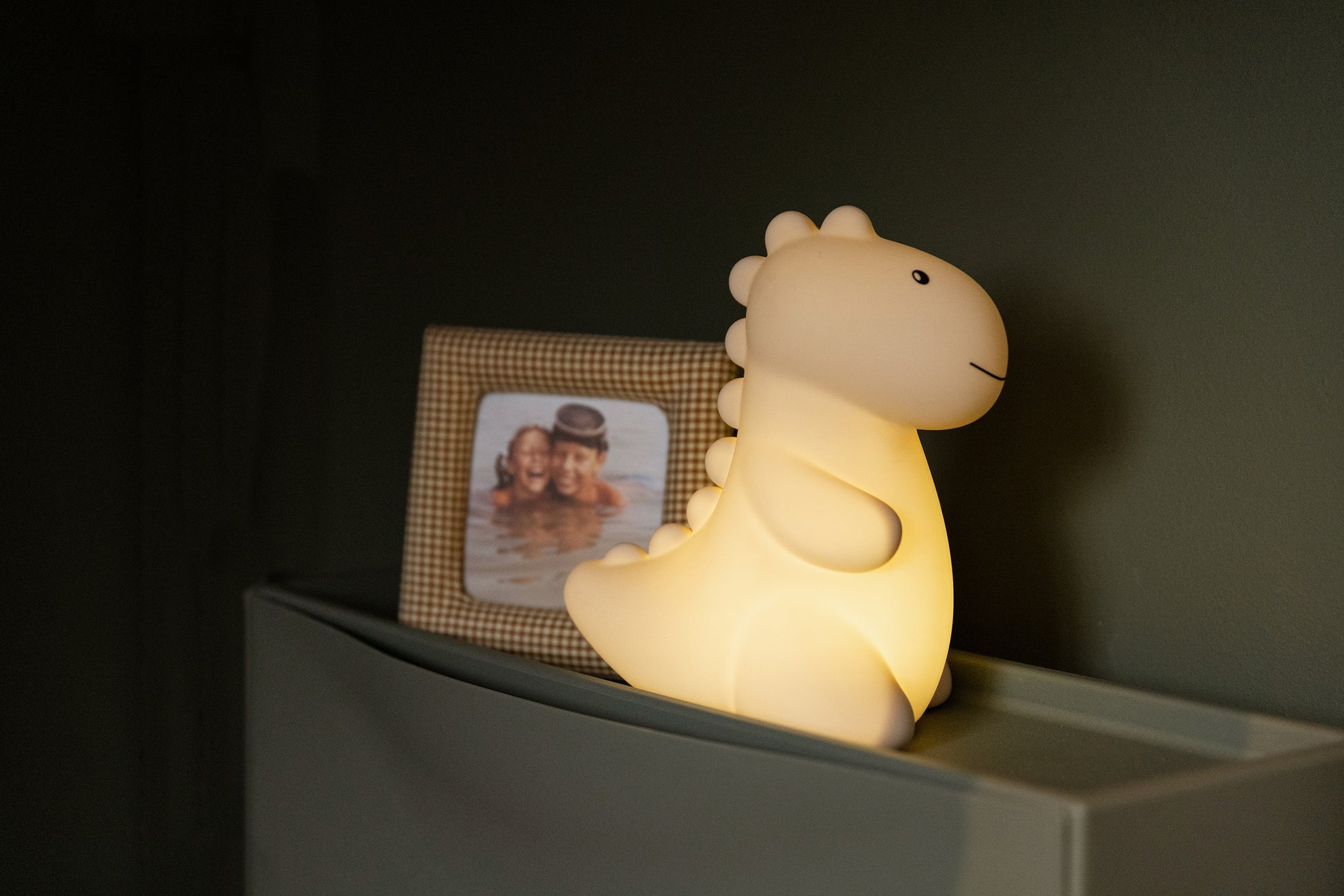 Jéroom Silikon Nachtlicht in Sand von Atelier Pierre –  Licht an - Nohna