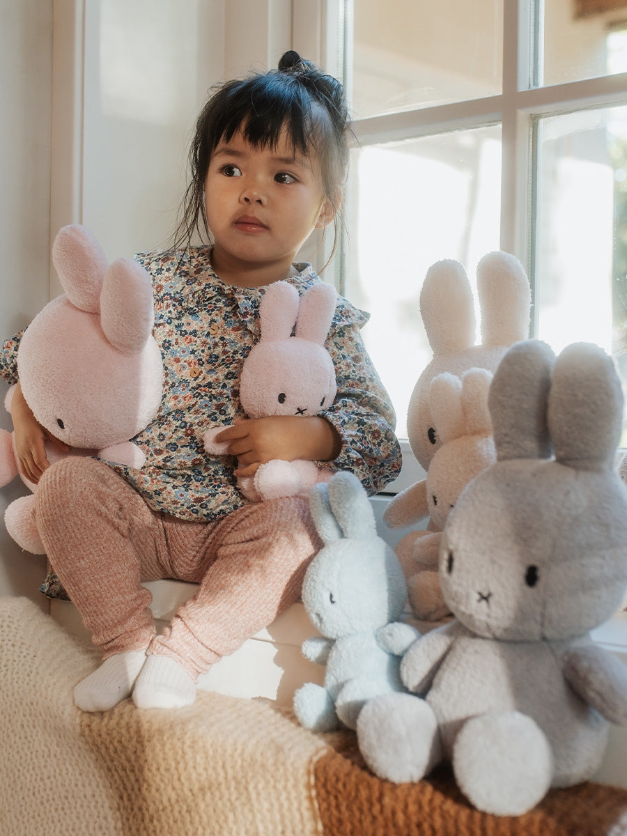 Miffy Kuscheltier Terry in Creme von Bon Ton Toys – 33 cm, Plüsch, Mädchen mit vielen Miffys, Nohna