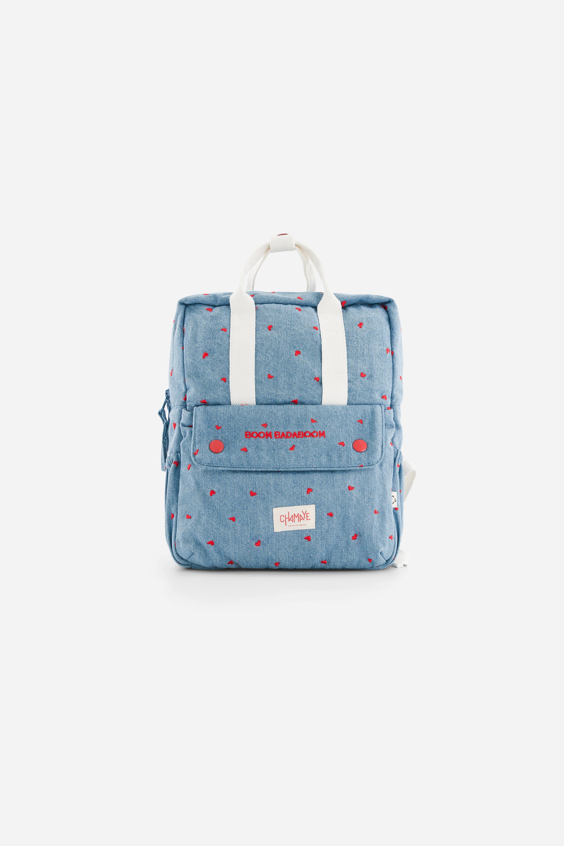 Kinderrucksack Boom Badaboom in Denim mit roten Herzen von Chamaye – Frontansicht - Nohna