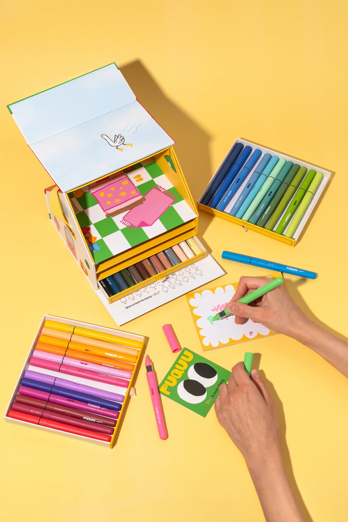Acrylmarker 39 Farben von puquu in hausförmiger Box – 39 Stifte, Nohna