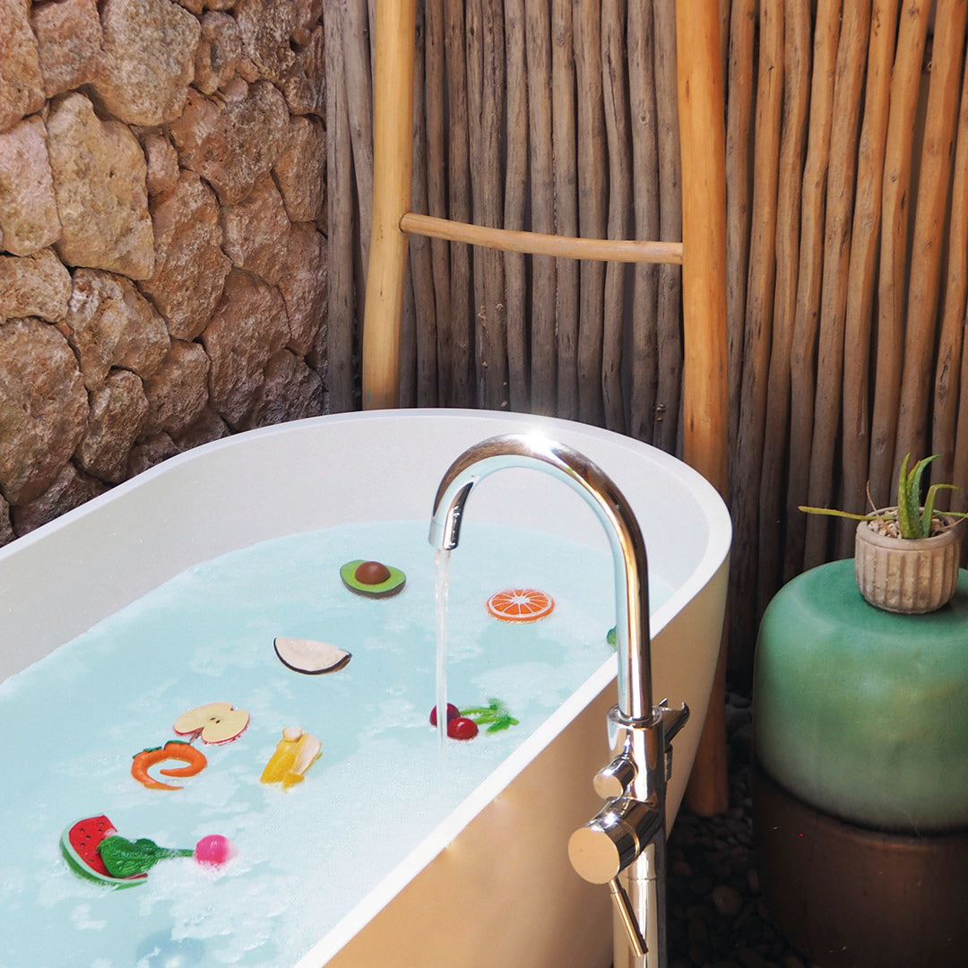 Beißring Kokosnuss von Oli & Carol aus Naturkautschuk - Badewanne – Nohna
