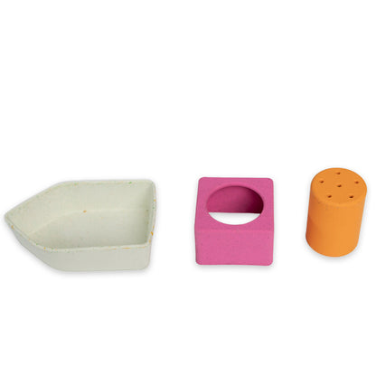 Badespielzeug Boot in Orange von Oli & Carol aus upcycled Naturkautschuk – Nohna
