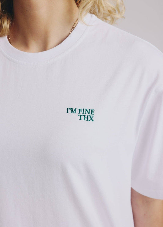 Weißes I'M FINE THX Statement T-Shirt Unisex mit grünem Schriftzug – Nohna